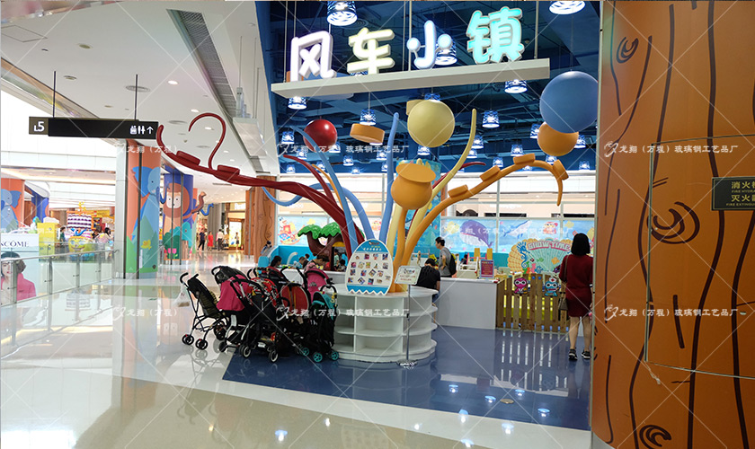【玻璃鋼雕塑】深圳玻璃鋼雕塑廠家怎么選擇？
